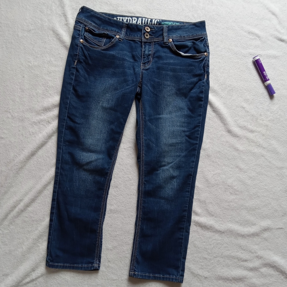 Hydraulic Stretch Denim Bailey Lowrise Capris size 11/12